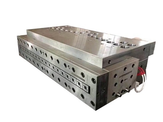 25000 KG Automatische WPC-Küchenplatten-Extrusionslinie2 für die Produktion von Breittüren