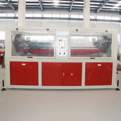 Anpassungsfähige Rohr-Flachtropf-Extrusionslinie für die PVC-Rohrproduktion