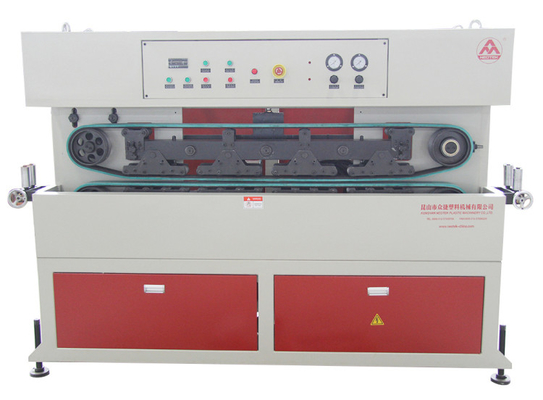 Co-rotationelle konische PVC-Rohr-Extrusionslinie mit zwei Schrauben für die Verarbeitung mit zwei Schrauben