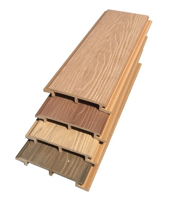 Doppelschrauben-WPC-Wandplatten-Extrusionsleitung für Wandverkleidungsplatten