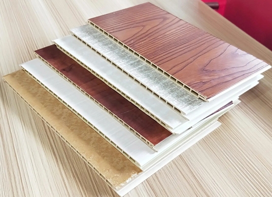 Doppelschrauben-WPC-Wandplatten-Extrusionsleitung für Wandverkleidungsplatten