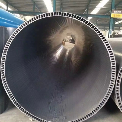 Konstruktion einer maßgeschneiderten PVC-Rohr-Extrudermaschine 380v 50hz für eine wartungsfähige Produktionslinie