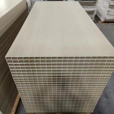 Schraubenmaterial 38CrMoALA PVC Deckenwandplatten Extruderlinie für und stabile Struktur