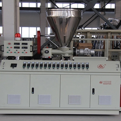 Zertifizierung auf individuelle Weise Doppelschraubgetriebe für PVC-WPC-Wandplatten-Extrusionslinie