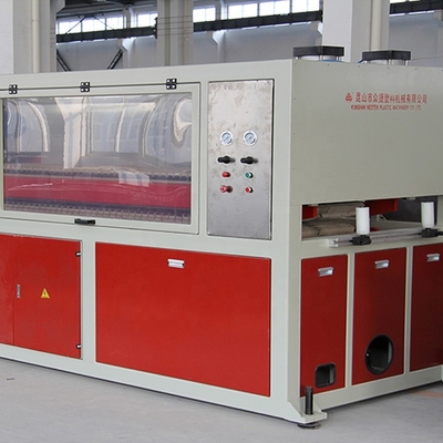 Extrusionslinie Zwillingschraubmaschine für große Ziegel Extrudermaschine mit wettbewerbsfähiger und hoher Nachfrage