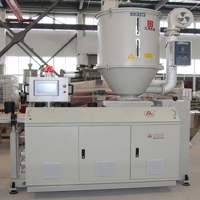 Individuell angepasste PE-Rohr-Extrusionslinie für horizontale Extrudermaschine
