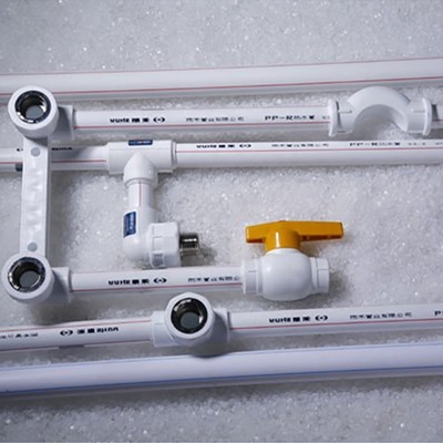 Hohe Produktivität PVC-Rohr-Plastik-Extrudermaschine für Rohre im Produktionsbetrieb