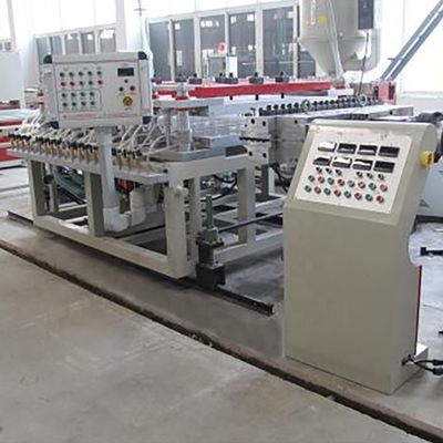 Doppelprofil-Schraubdickenplatten-Deckenplatten-PVC-Profil-Extrusionslinie mit Design