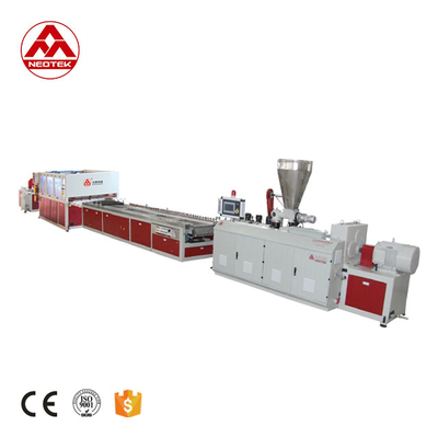 Co-rotating Twin Screw PVC Stone Siding Extrusion Line 18000x6000x2500 zur Ermittlung