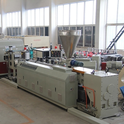 Hohe Menge an Doppelschrauben-PVC-Falschmarmorplatten-Extrusionslinie PVC-Extruder