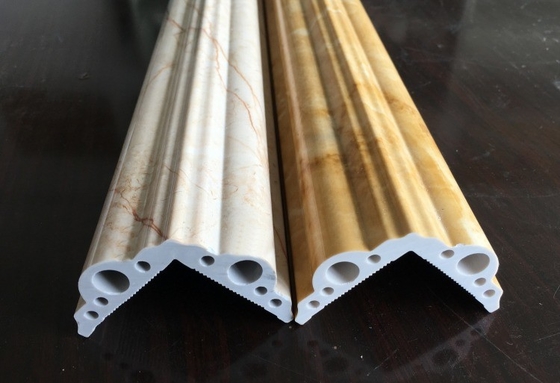 Zwillingsschraubende PVC-Imitat-Marmorplatten-Extrusionslinie mit 38CrMoALA-Schraubmaterial