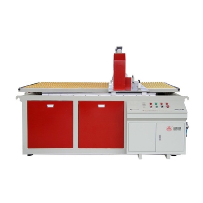WPC Breittür-Küchenplatte Extrusionslinie2 26000x7000x4000 für die individuelle Produktion