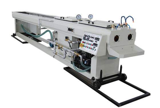 380V 50hz PVC-Rohr Extrusionslinie für eine glatt und gleichbleibende Rohrproduktion von 50-160