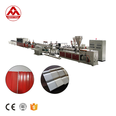 Anpassungsfähige PVC-Siding-Extrusionsleitung mit 380V 50hz Spannung und 250kW Leistung