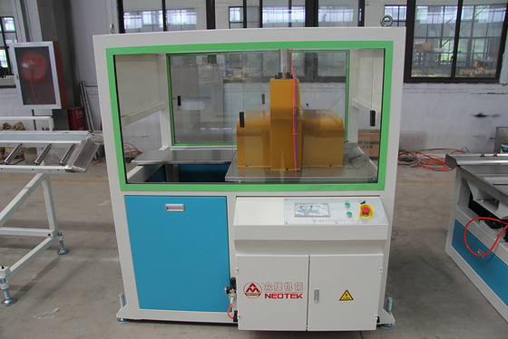 100kW Ko-rotative konische Zwillingschraube WPC-Extrusionslinie YF108 mit fortschrittlicher Technologie