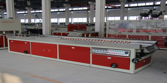 Co-rotationelle konische PVC-WPC-Extrusionslinie mit zwei Schrauben mit 38CrMoALA-Schraubmaterial