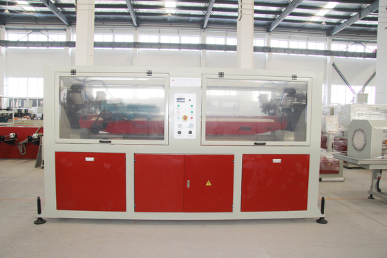 LG250 Wasser- und Gasversorgung PE-Rohr Extrusionsleitung mit 33 1 Schrauben L/D-Verhältnis